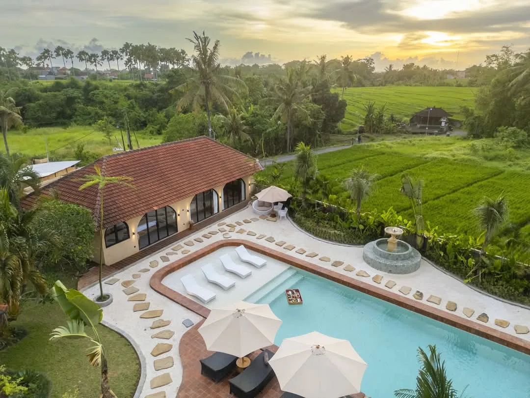 Tradition and Spirituality, Adapting To Bali's Ceremonial Life With 5 Bedroom Freehold Spanish Style Villa for Sale in Kedungu