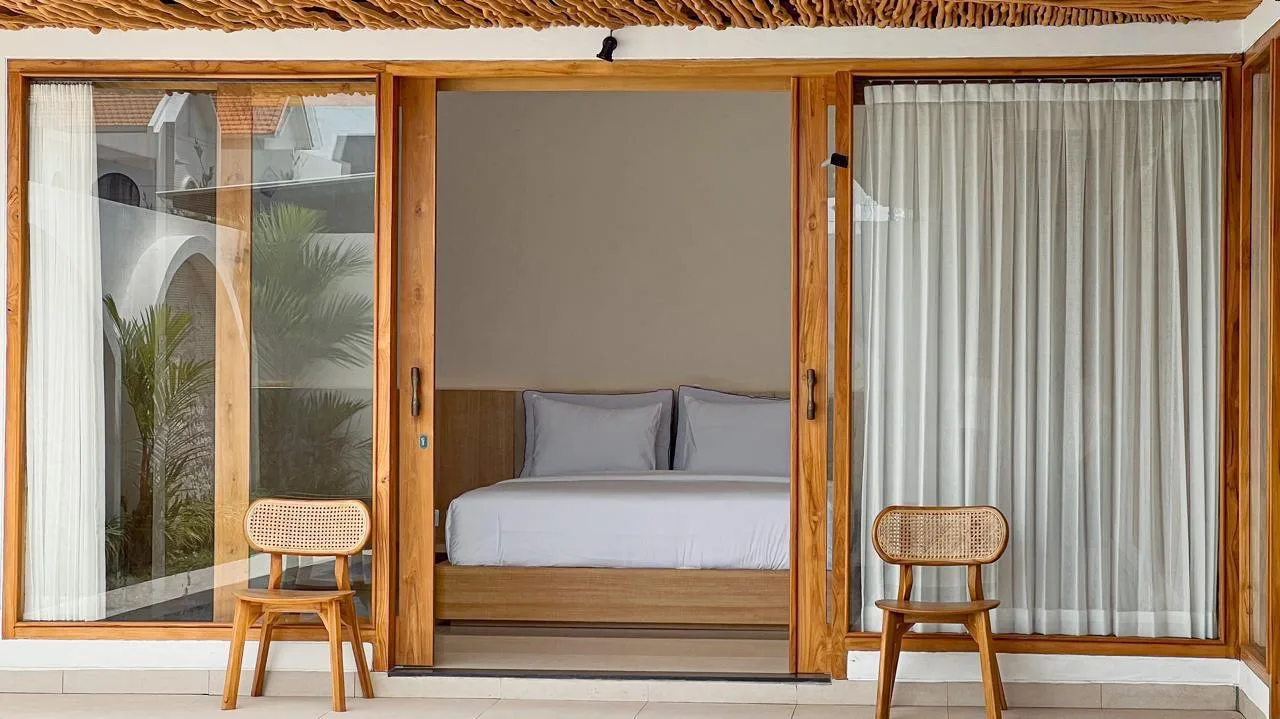 Brand New 3 Bedroom Tropical Villa for Yearly Rent in Kedungu Bali