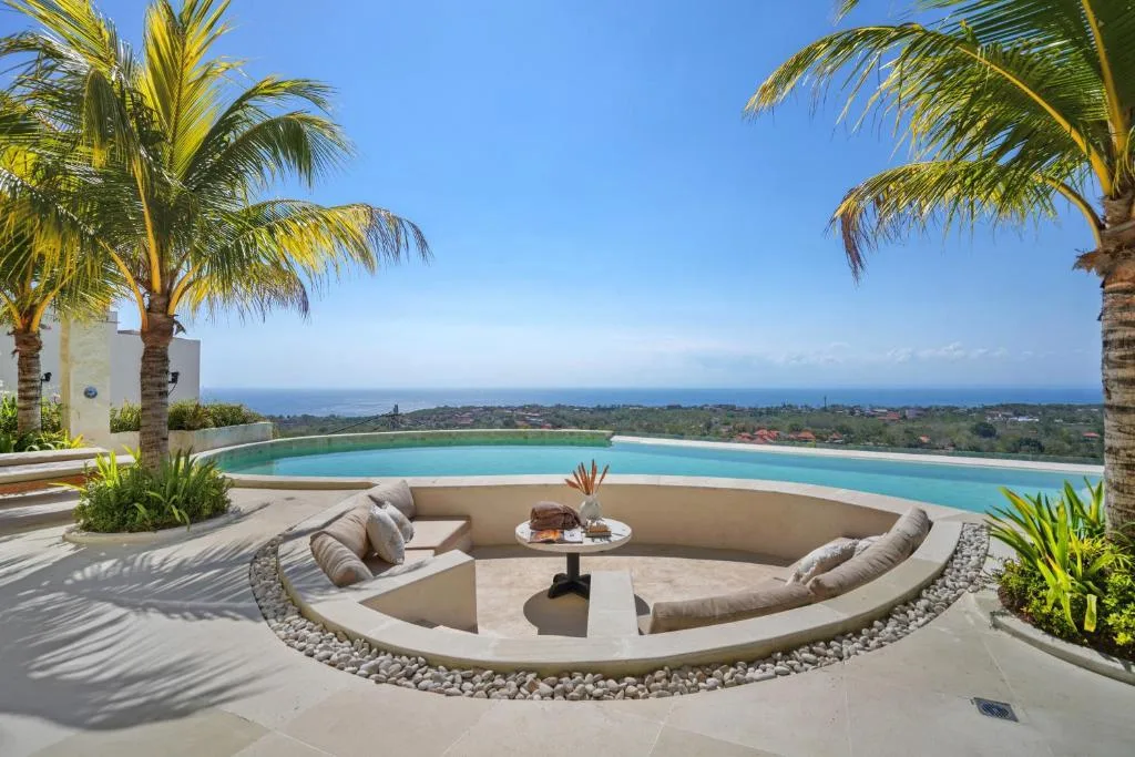 ULUWATU | 3+2-BEDROOM LUXURY OCEANVIEW VILLA | FREEHOLD | REF ID: DR0445