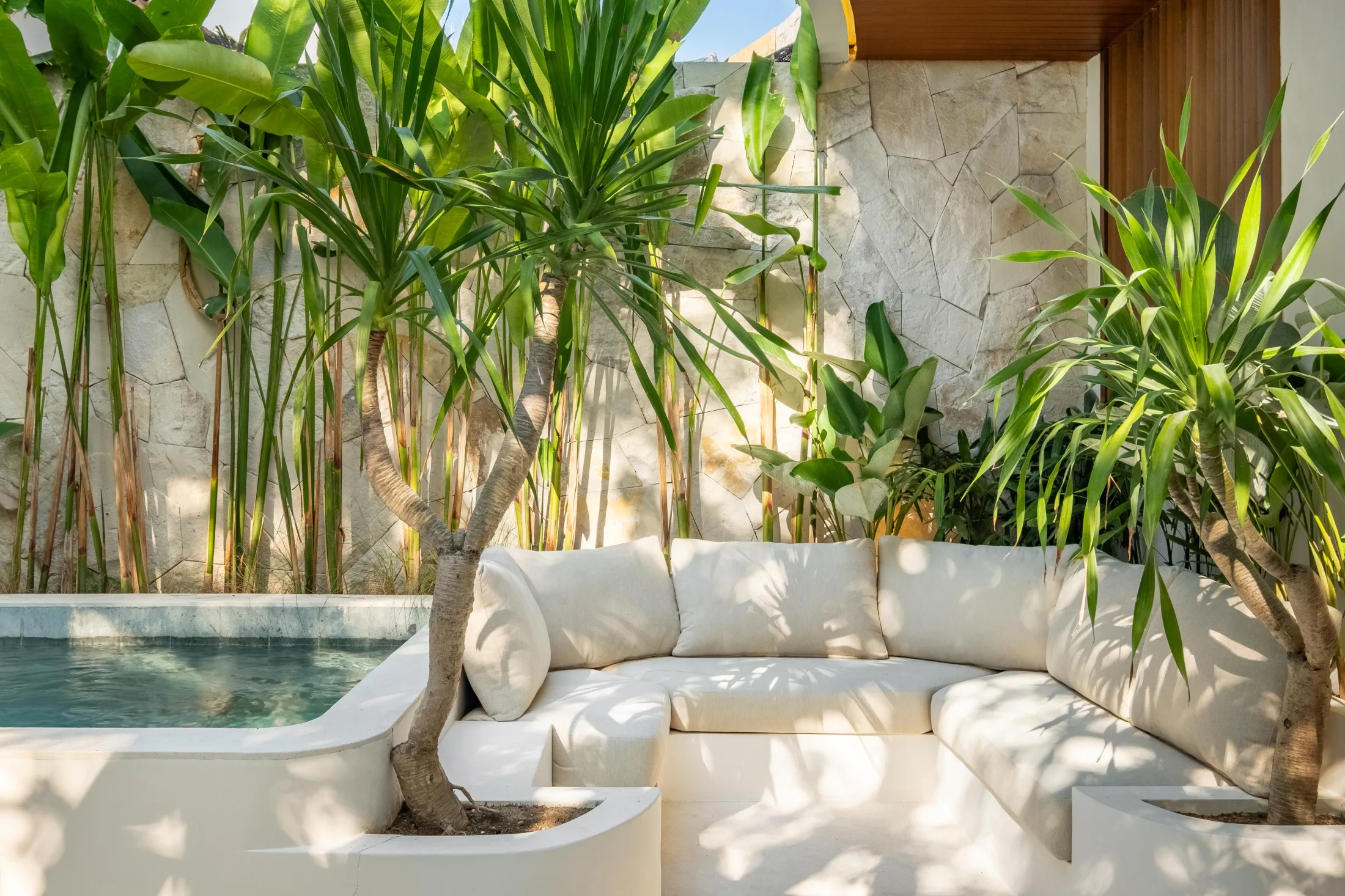 ULUWATU 2 BEDROOM OCEAN VIEW LEASEHOLD